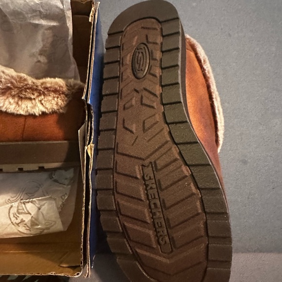 Bob’s by Sketchers memory foam slides 9 - Picture 3 of 5